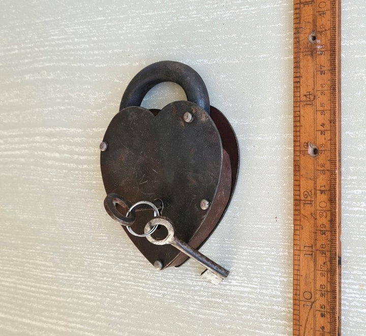 Padlock Heart Shape Antique Iron 150mm