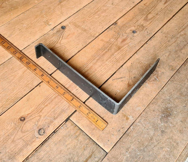 Shelf Bracket UTILITY Med Duty Angled Steel Lip 175mm x 250mm TBD