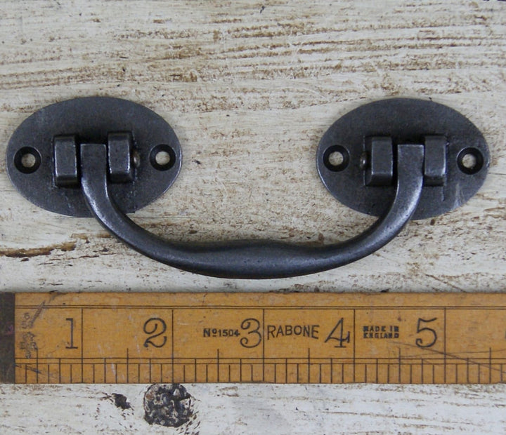 Lifting Handle Cast Oval Mtng Plates Rivet Antique Iron 140mm