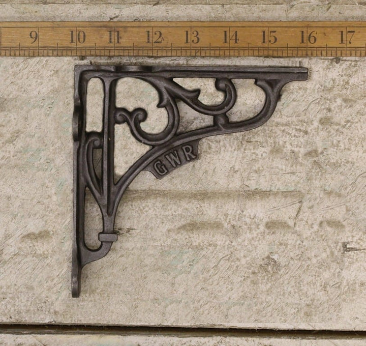 Shelf Bracket GWR Cast Antique Iron 150mm x 150mm