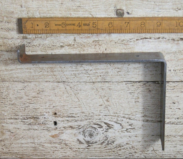 Shelf Bracket UTILITY Medium Duty Angle Steel Lip 150mm x 225mm