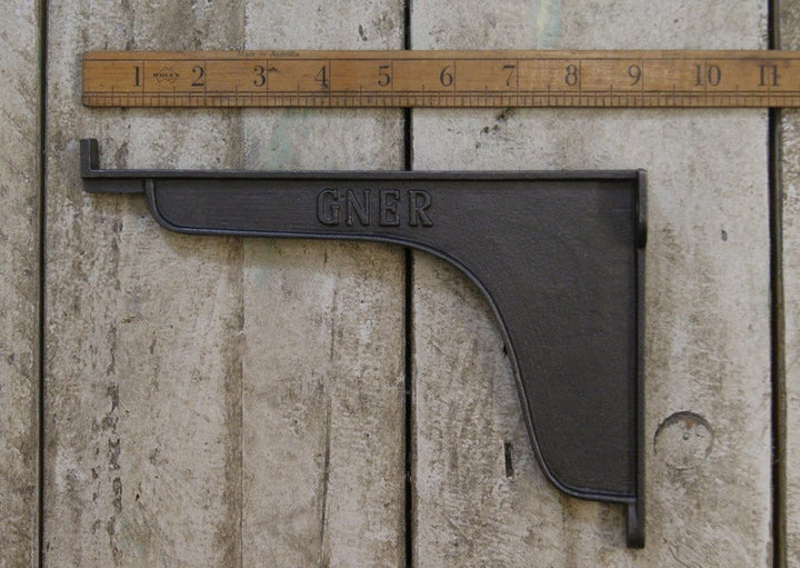 Shelf Bracket Lip Railway GNER Window Box Cast Antique Iron 225mm