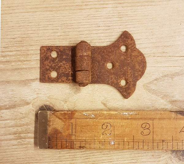 Butterfly Hinge Steel Unequal Rust Finish 72mm x 52mm