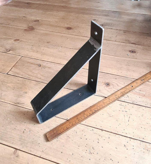 Shelf Bracket Utility CELTIC Antique Iron 200mm Int