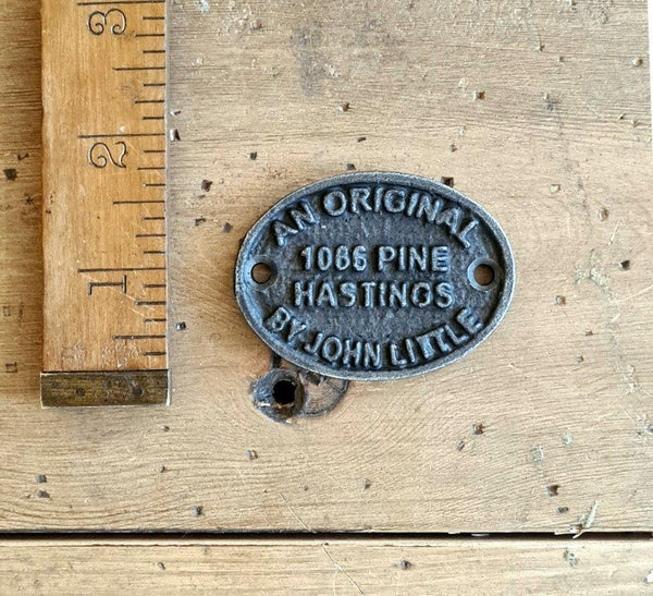 Plaque Oval JOHN LITTLE 1066 Cast Ant Iron 30 x 45mm