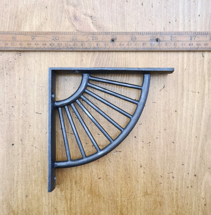 Shelf Bracket SUNRISE Cast Antique Iron 150 x 150mm