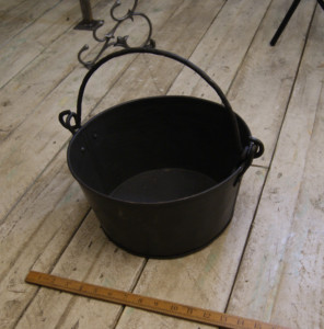 Iron Cooking Pot